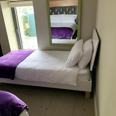 The Town House شقة كِليبيغْز